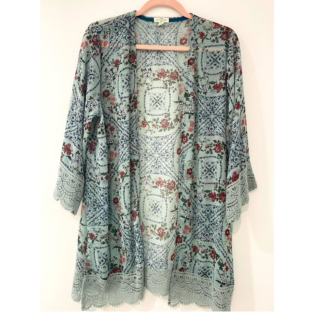 Kimono Women's Size Large Floral Green Lace Trimmed Boho Cottage Core Cardigan